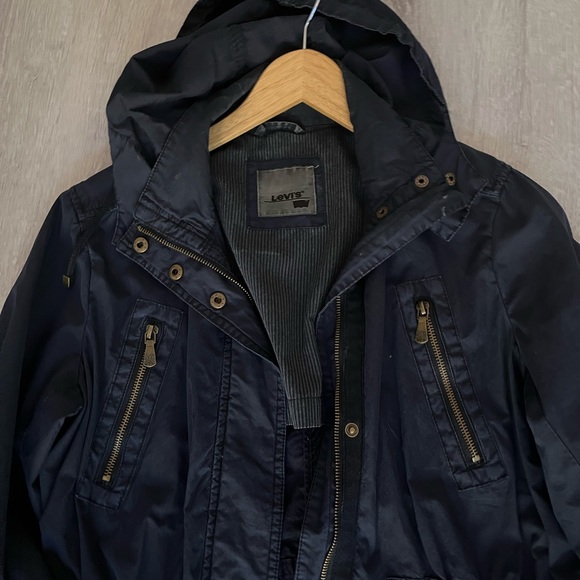 Levi’s  denim jacket - Picture 9 of 11